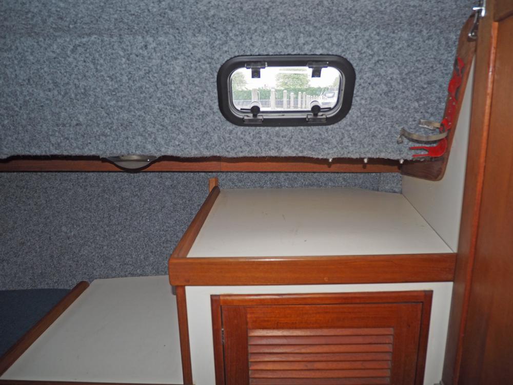 Cabin en avant, H&eacute;bergements